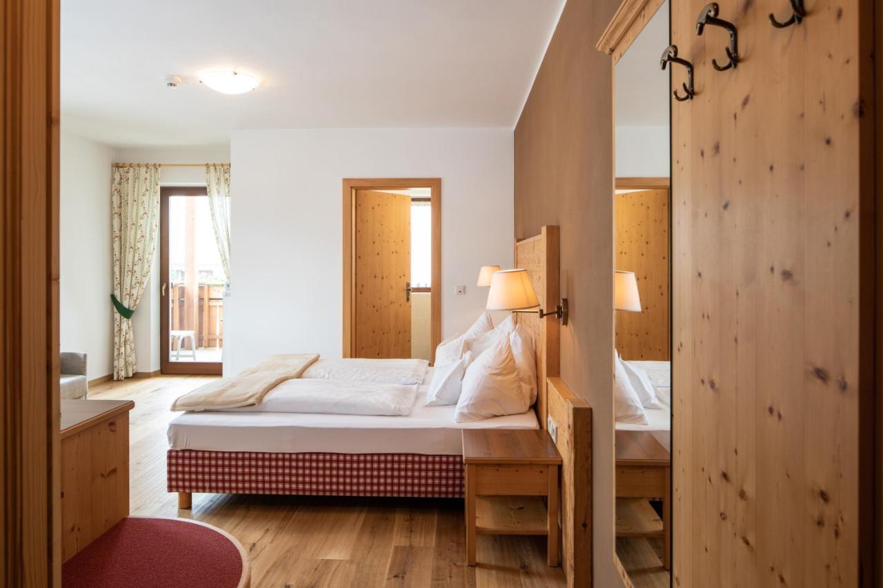 Hotel Falken Фальцес Екстер'єр фото