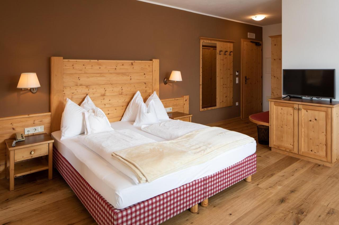 Hotel Falken Фальцес Екстер'єр фото